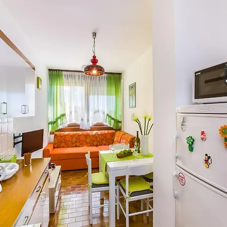 Апартаменты Apartment Karmen 1097 Пула