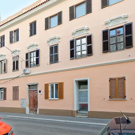 Apartment Karmen 1097 Апартаменты *