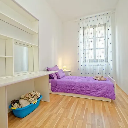 Апартаменты Apartment Karmen 1097 *